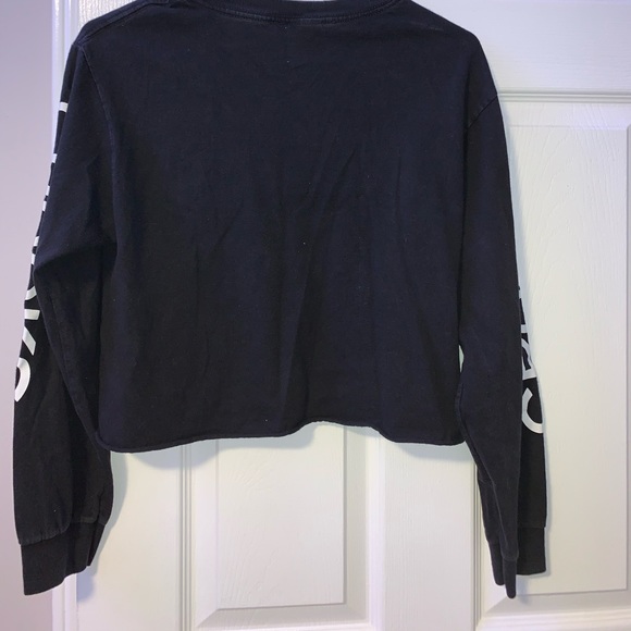 Black Cropped Long Sleeve - Picture 2 of 2